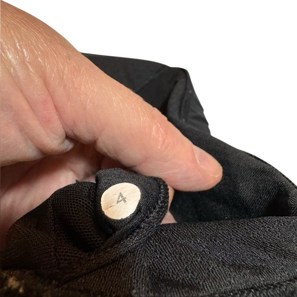 Lululemon Cardio Kick Sports Bra 4 - Picture 7 of 8